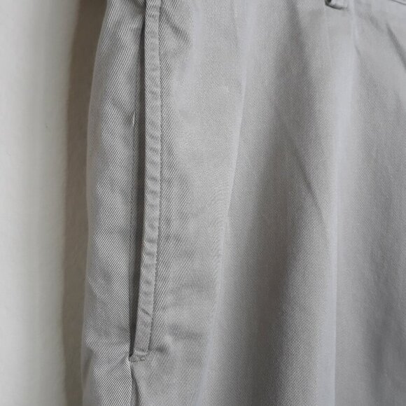 NWT Polo Ralph Lauren Classic Fit Pleated 9" Chino Shorts Tan 36 Preppy Classic - Picture 2 of 8